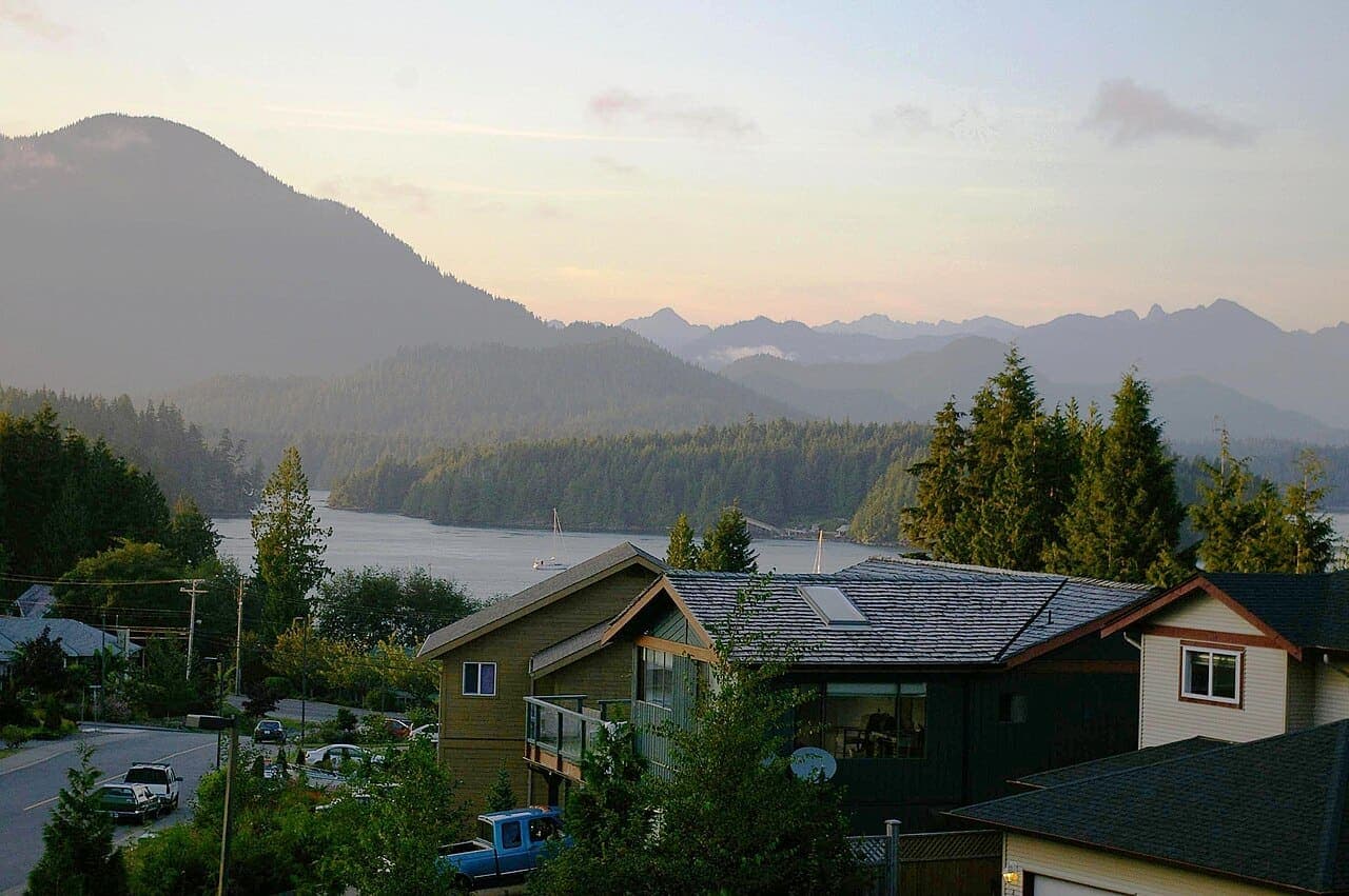 Tofino country image