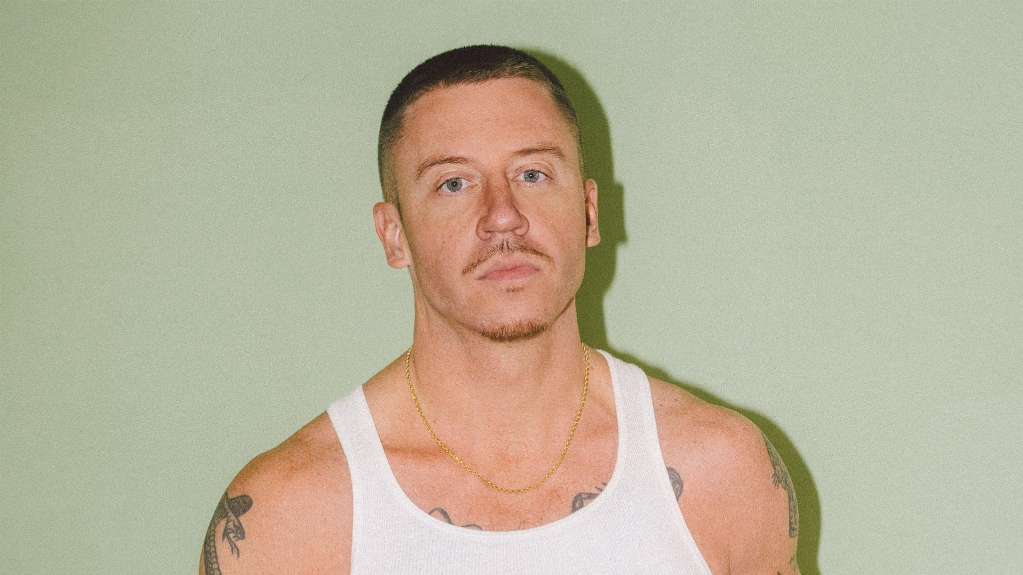 Stage and travel planning for a Macklemore concert