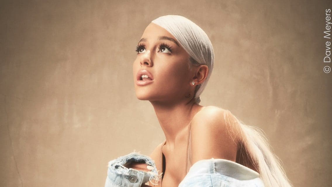 Ariana Grande live