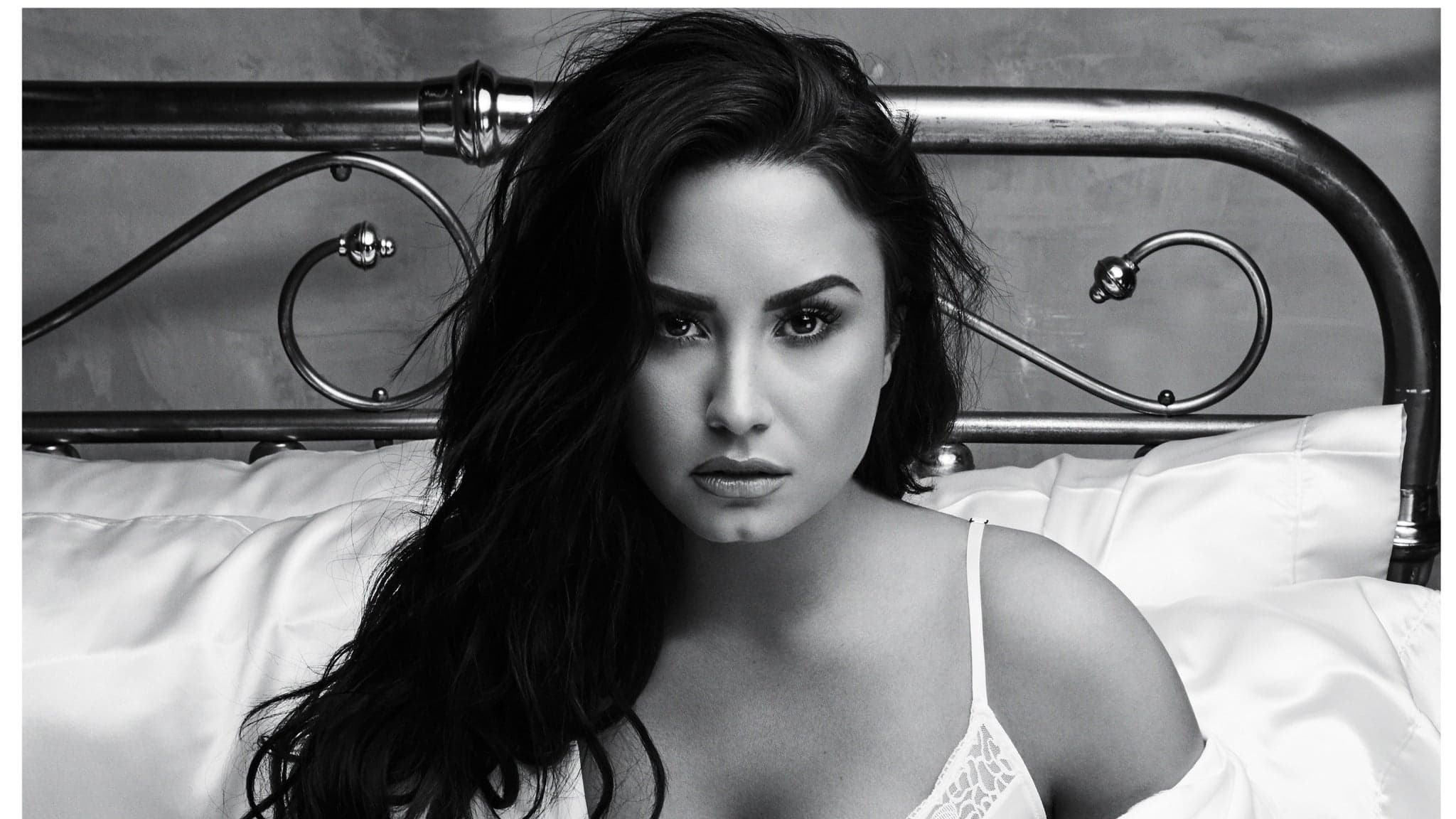 Demi Lovato performing live