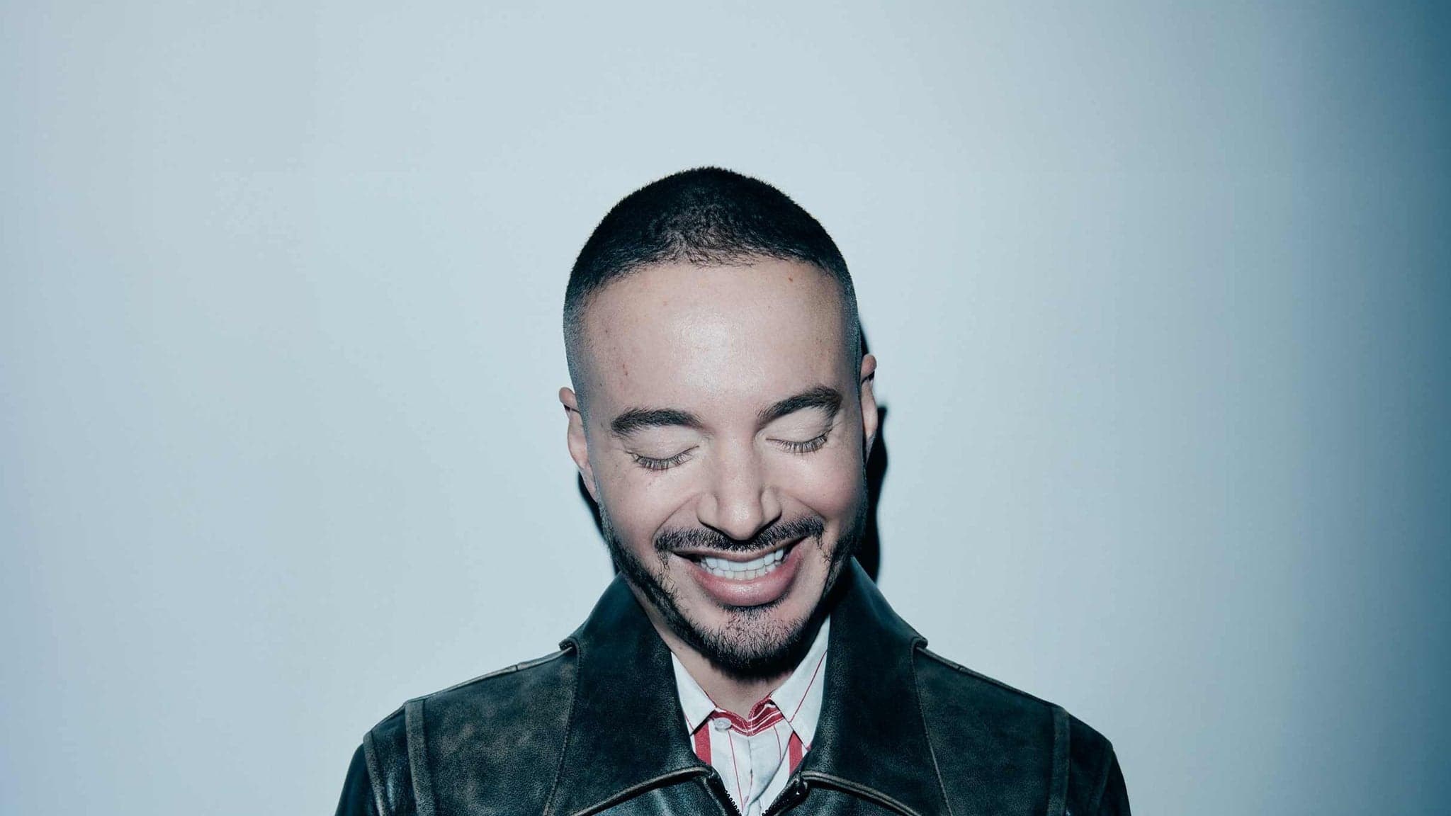 J Balvin tanıtım görseli