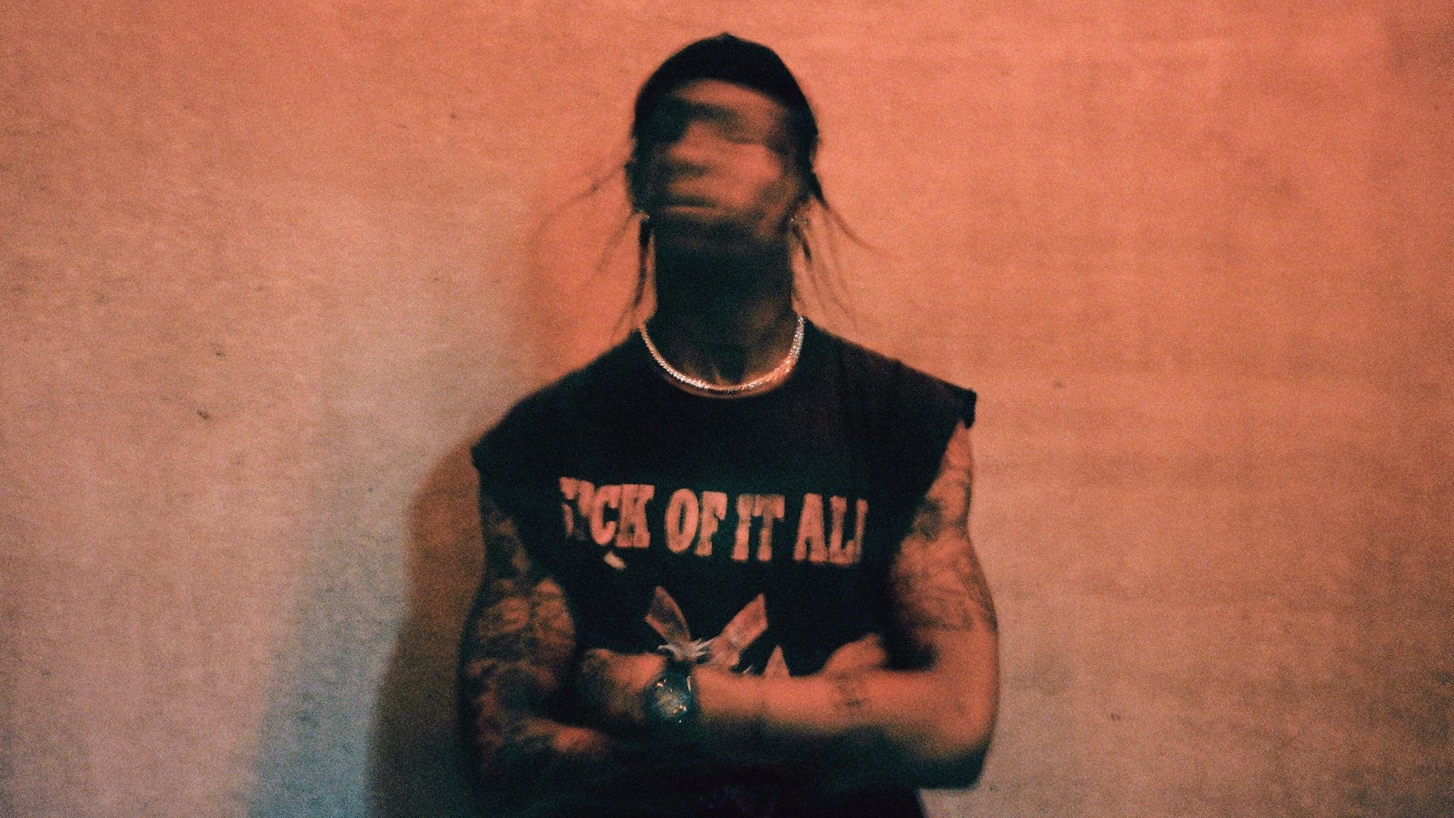 Travis Scott sahnede
