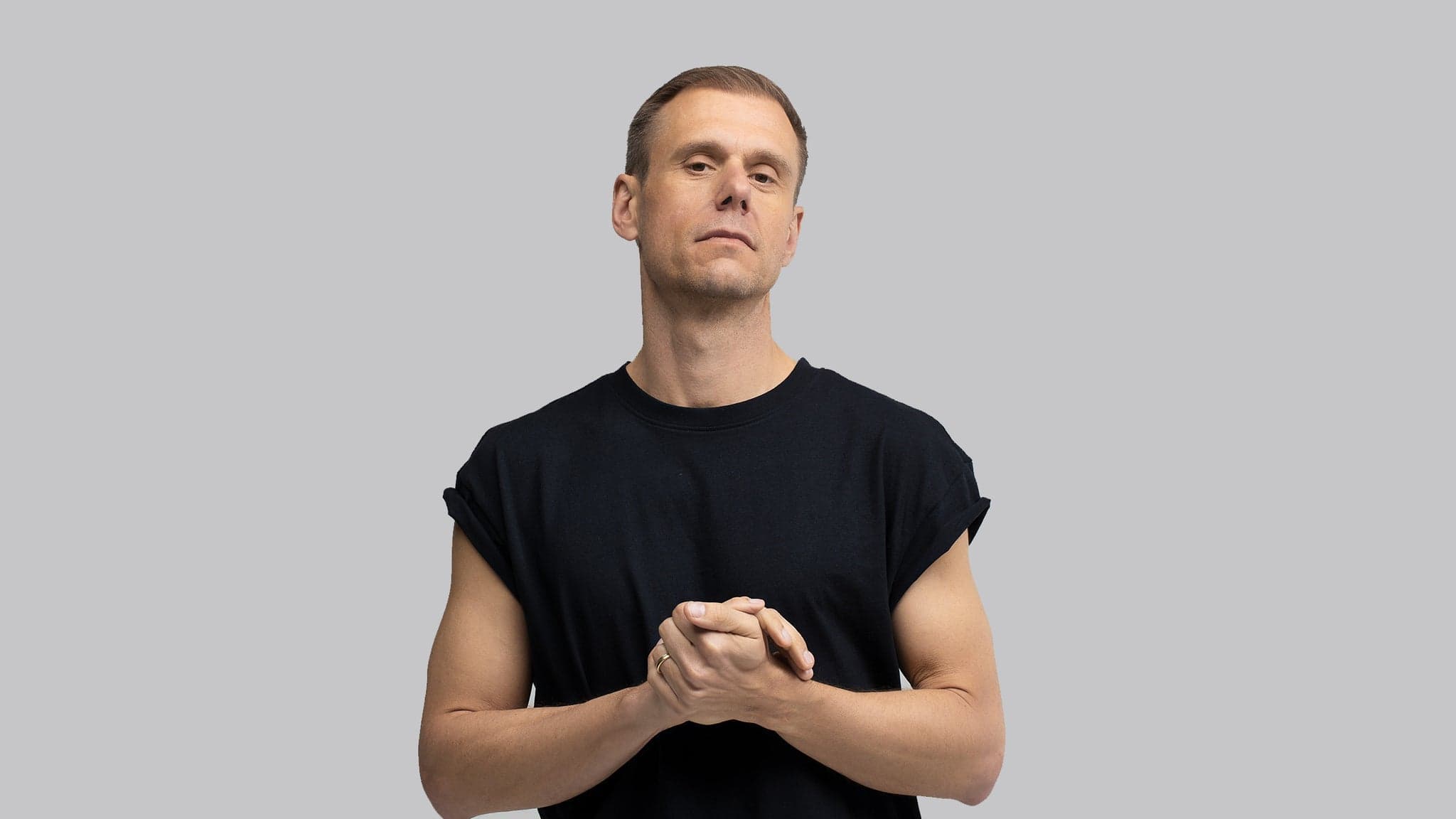 Armin van Buuren tanıtım fotoğrafı