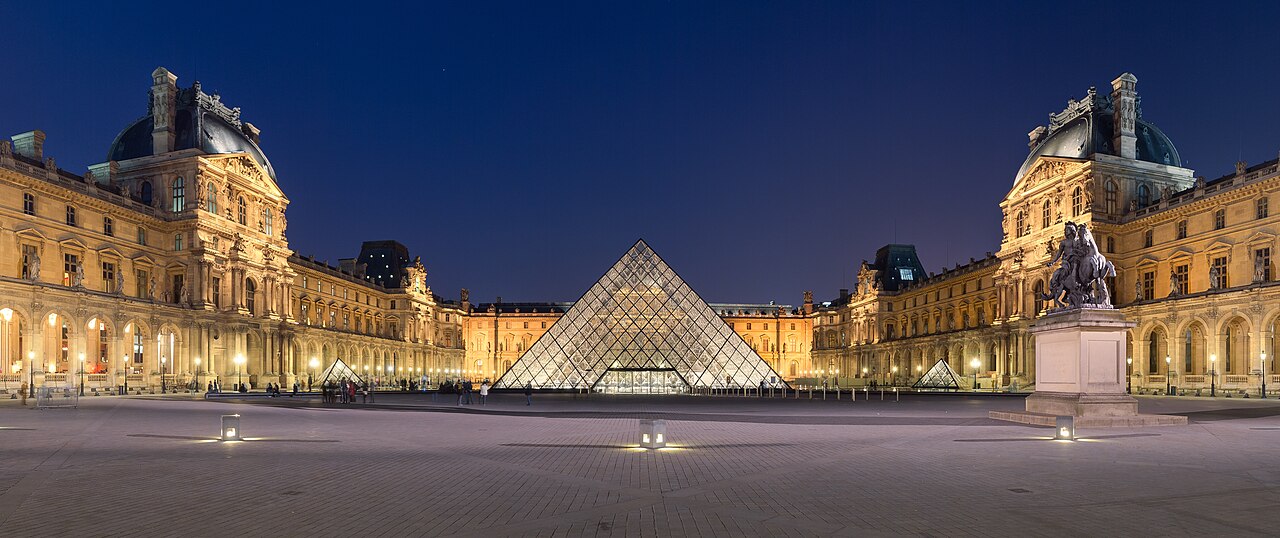 Louvre Müzesi cam piramit, Paris
