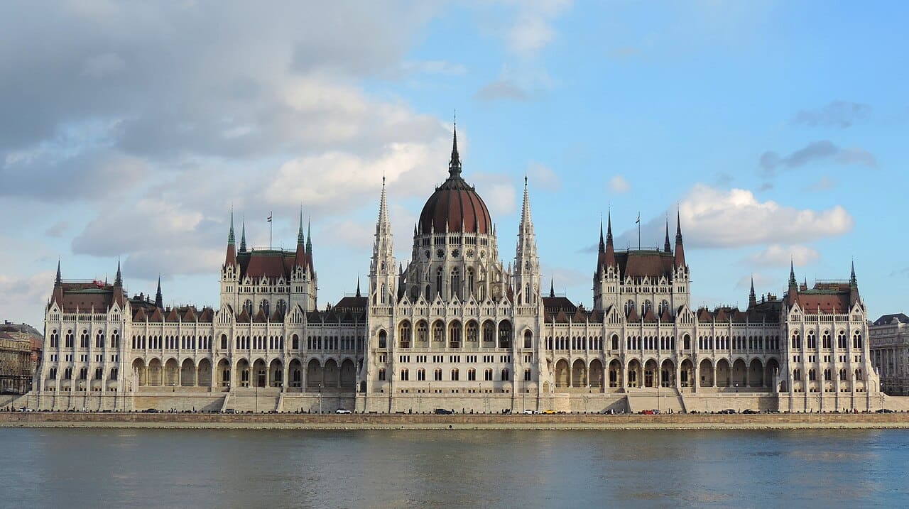 Macaristan Parlamentosu, Budapeşte