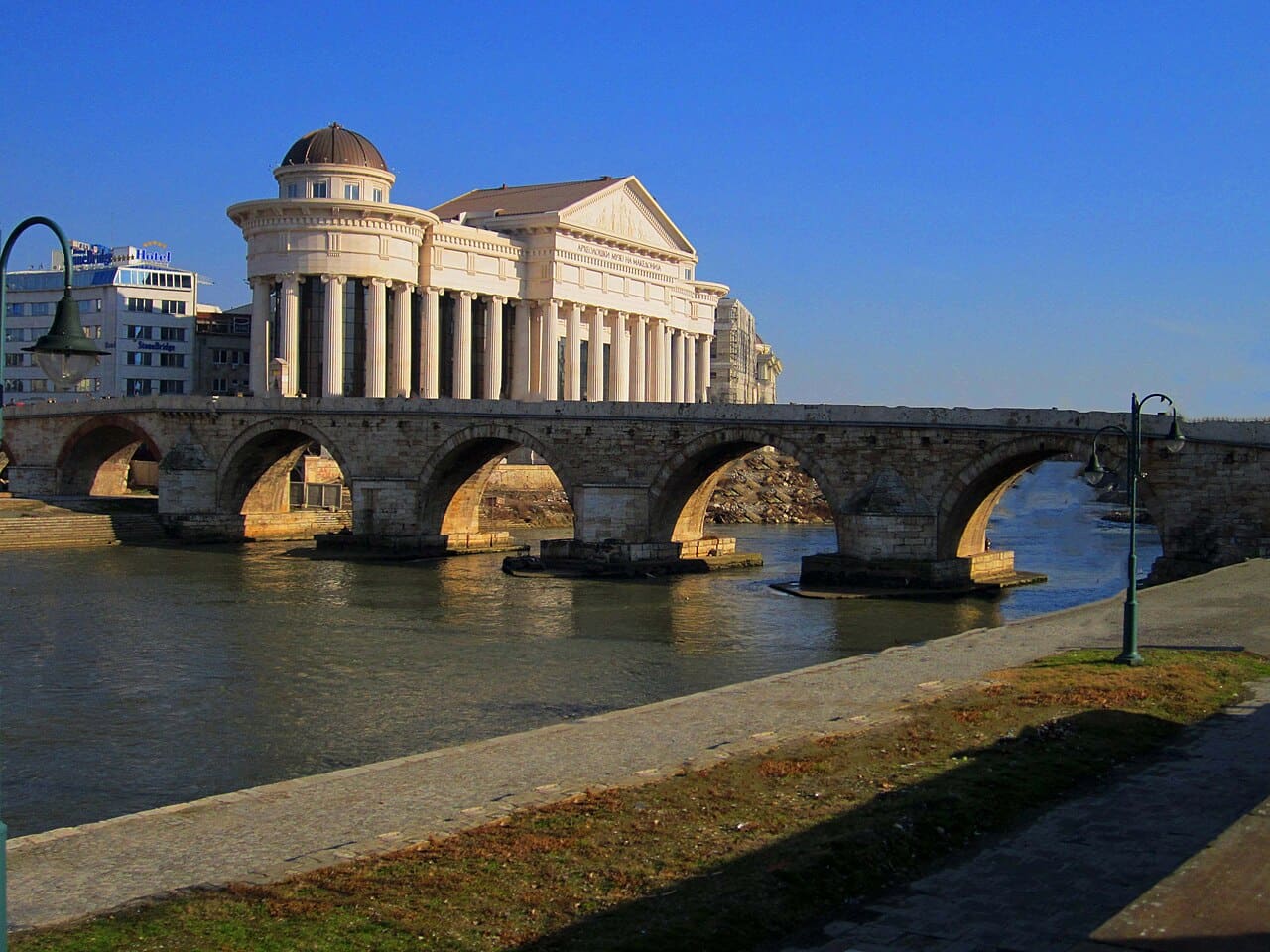 Skopje Taş Köprü