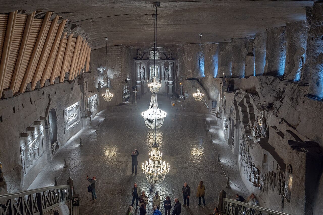 Tuz Madeni, Wieliczka