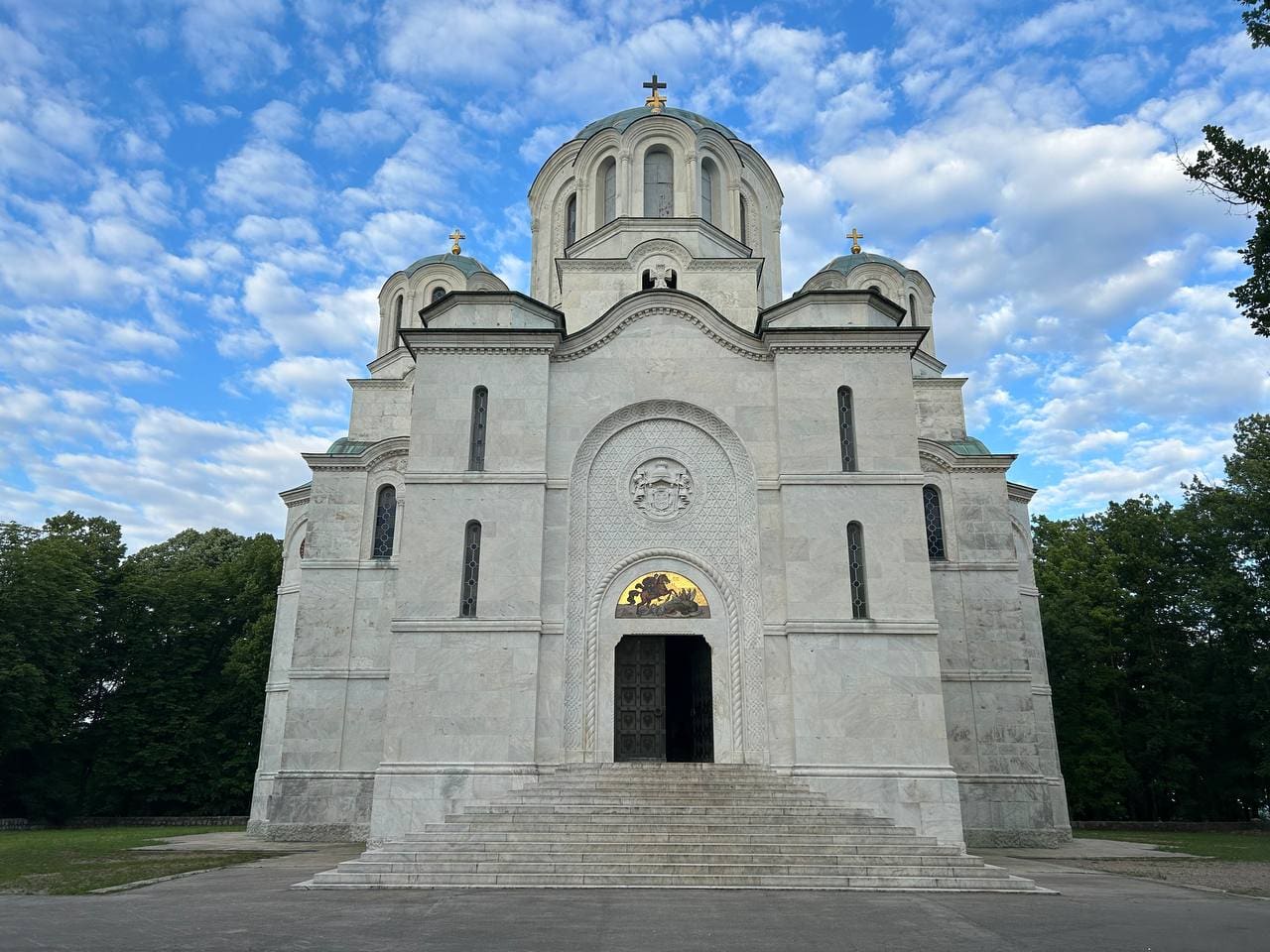 Oplenac kilisesi