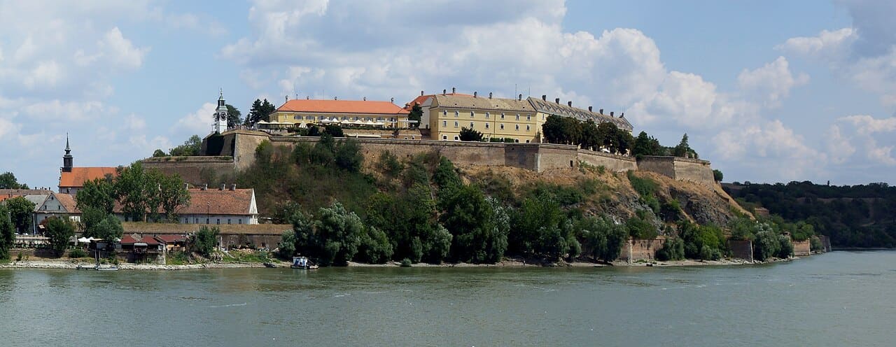 Petrovaradin Kalesi