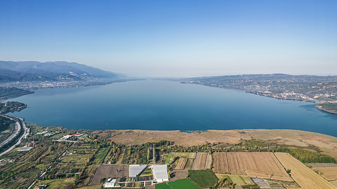 Sapanca Gölü